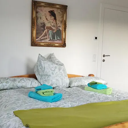 Apartment Lura *