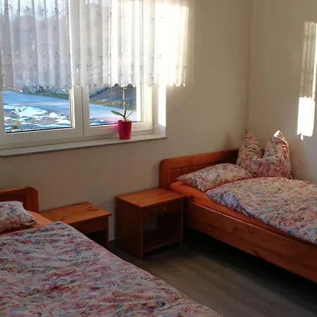 Lura شيفلينغ آم سي