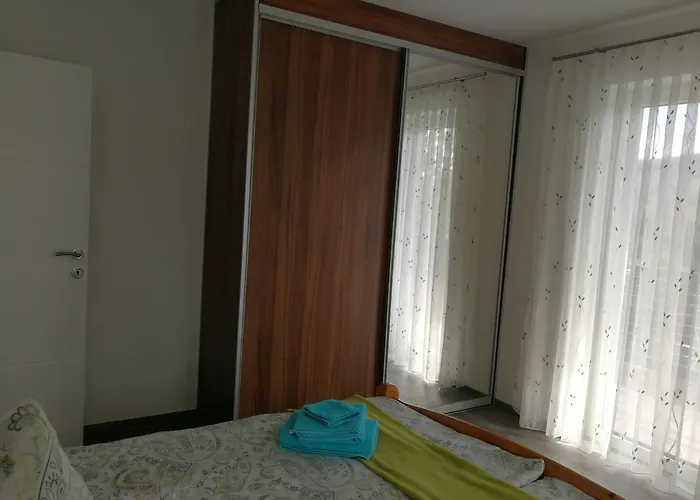 Lura * شيفلينغ آم سي